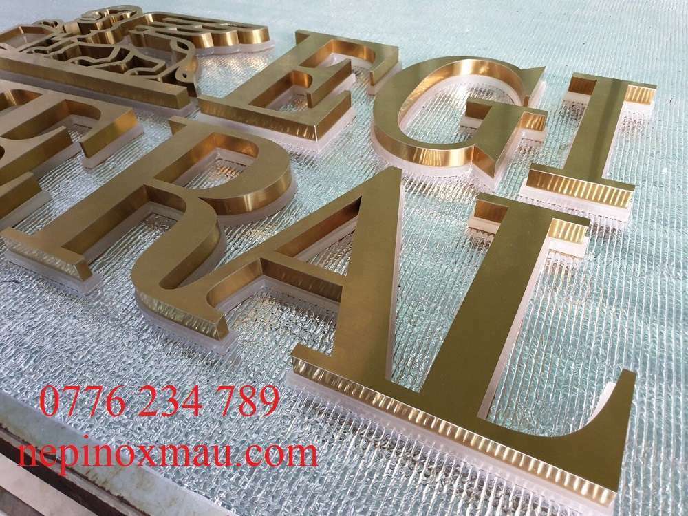 gia công chữ nổi inox vàng dung làm bảng hiệu công ty