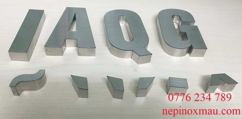 gia công chữ inox làm bảng hiệu quảng cáo nhà hàng