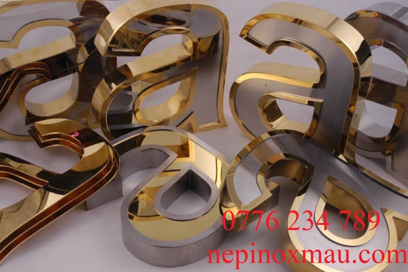 chữ inox mặt mica